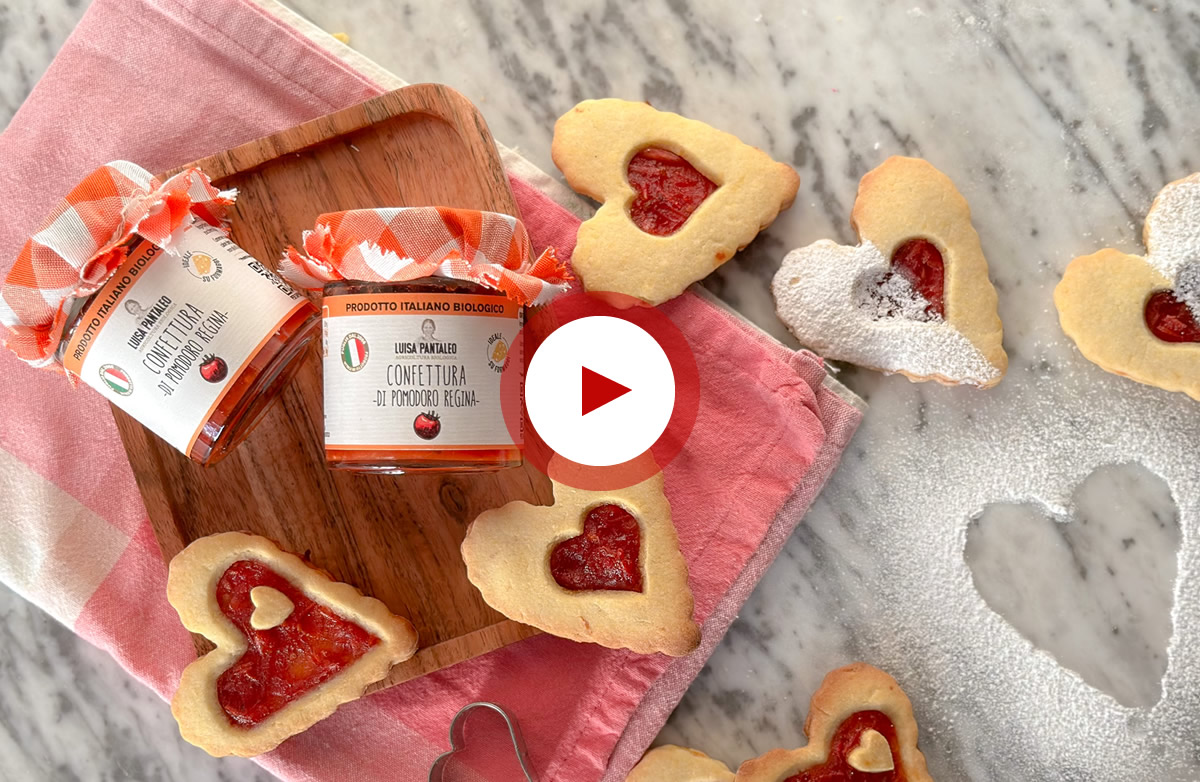 Cuori di frolla con confettura di Pomodoro Regina